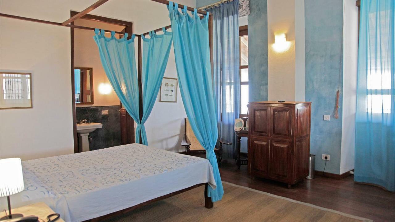 Neemrana'S - Bungalow On The Beach Tharangambadi Екстериор снимка